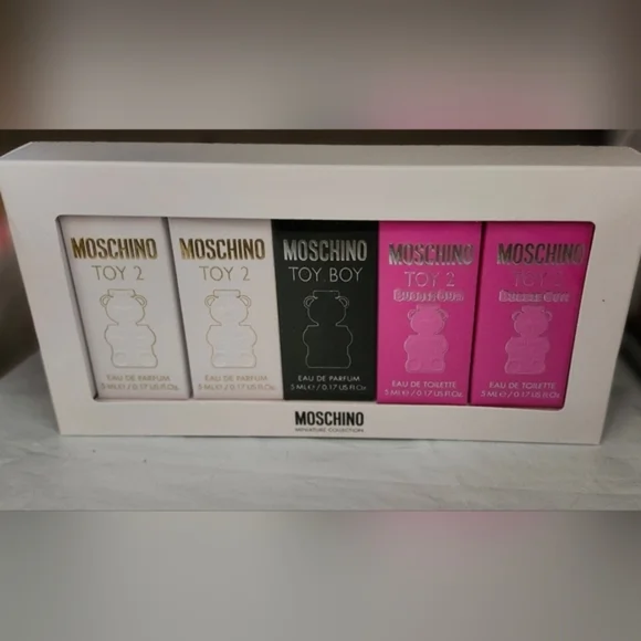NIB Rare Moschino 5-Piece Set! Limited Edition - Picture 5 of 5